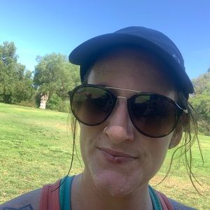 Meet your Posher, Christine